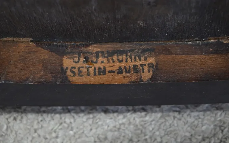 Suite de 4 Chaises en Hêtre Courbé, n°67 par Jacob & Josef Kohn – 1900