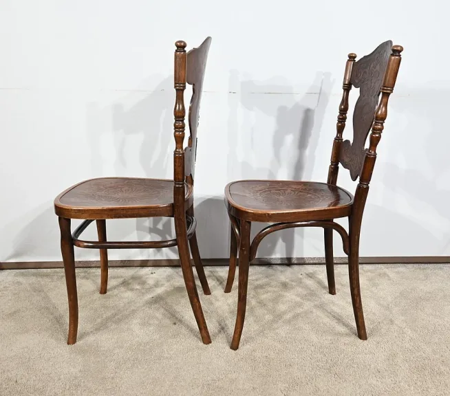Paire de Chaises en Hêtre Courbé, n°67 par Jacob & Josef Kohn – 1900