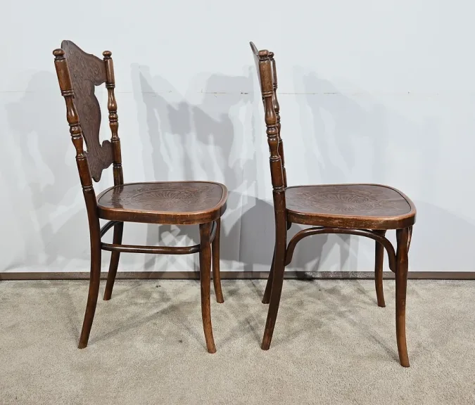 Paire de Chaises en Hêtre Courbé, n°67 par Jacob & Josef Kohn – 1900