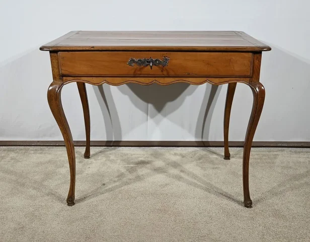 Table Cabaret en Merisier et Chêne, époque Louis XV – XVIIIe