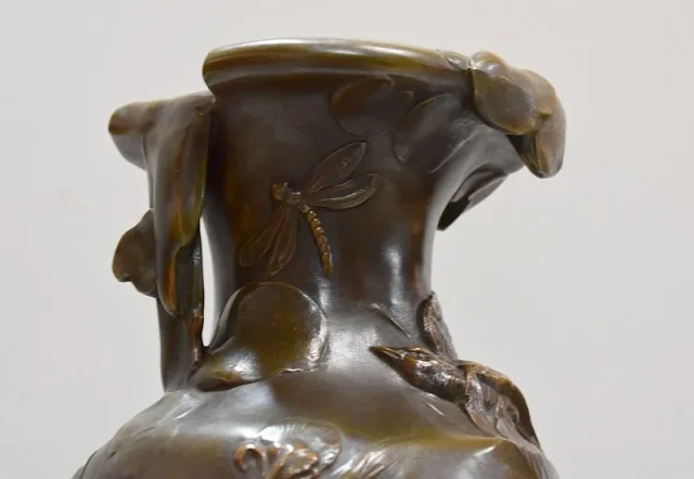 Paire de vases en Régule, signés A. Moreau - XIXe
