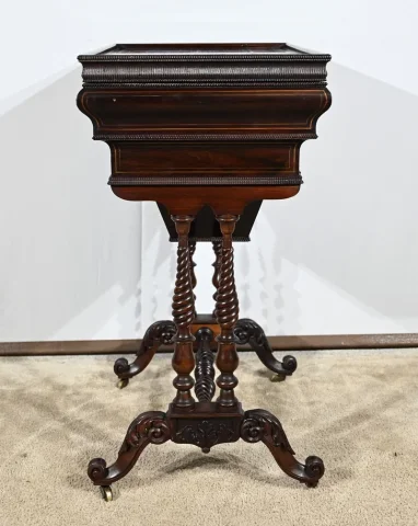 Petite Table Coiffeuse en Palissandre, époque Restauration – Début XIXe