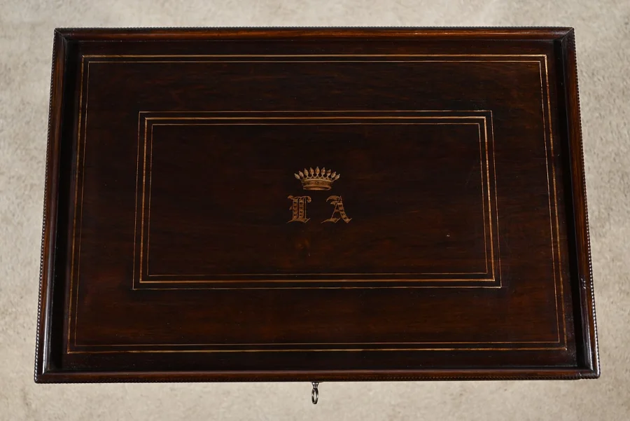 Petite Table Coiffeuse en Palissandre, époque Restauration – Début XIXe