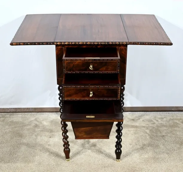 Petite Table de Salon en Palissandre, époque Restauration – Début XIXe