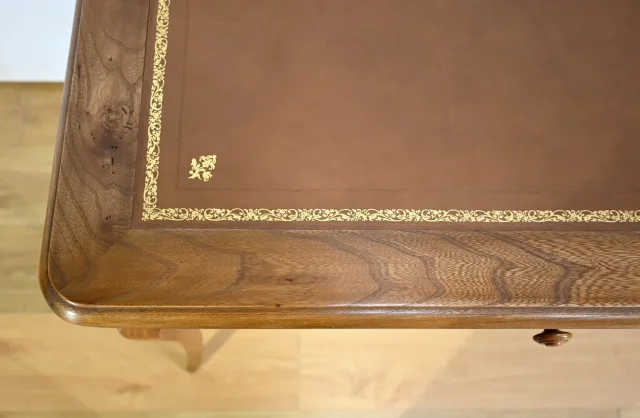 TAVOLO SCRITTOIO DEL XVIII SECOLO