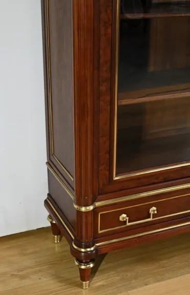 Grande Bibliothèque en Acajou, style Louis XVI – Milieu XIXe
