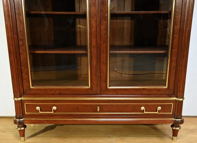Grande Bibliothèque en Acajou, style Louis XVI – Milieu XIXe
