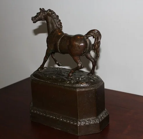 Statue de Cheval Métal patiné XXe