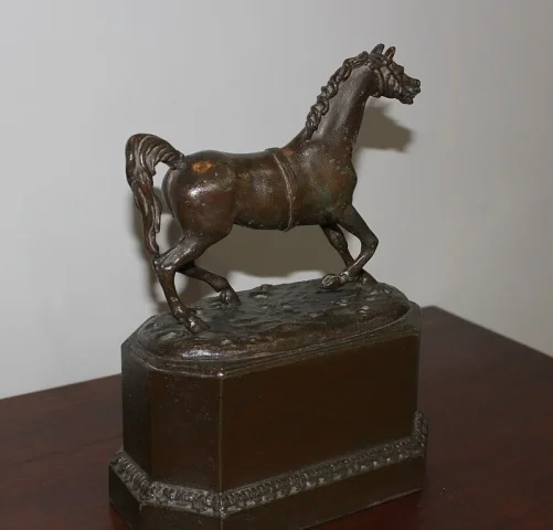 Statue de Cheval Métal patiné XXe