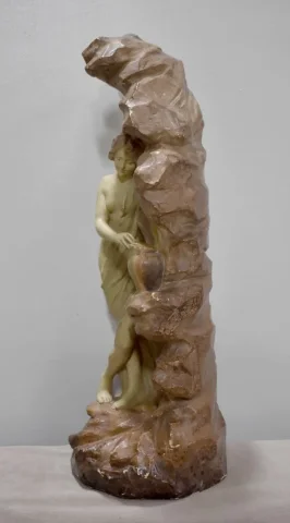 Statue en plâtre La source – XXe