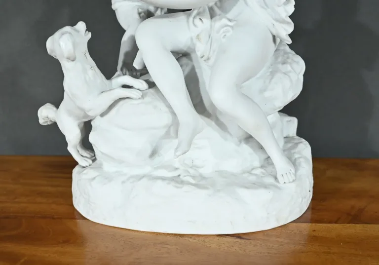 Sculpture en Biscuit "Vénus et l'Amour" - Fin XIXe