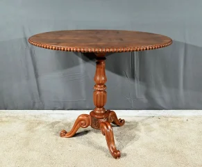 MESA INCLINABLE DEL PERIODO LOUIS PHILIPPE