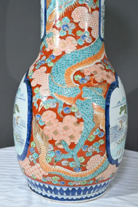 Important Vase Arita en Porcelaine, ère Meiji, Japon – Fin XIXe