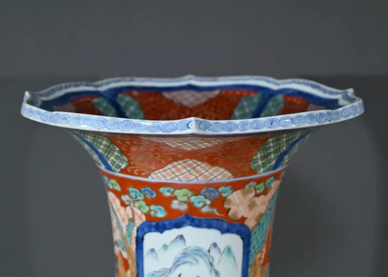 Important Vase Arita en Porcelaine, ère Meiji, Japon – Fin XIXe