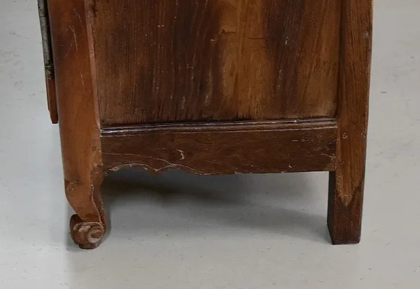 Petite armoire Louis XV région d’Angers- XIXe
