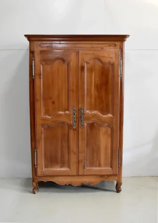 Petite armoire Louis XV région d’Angers- XIXe