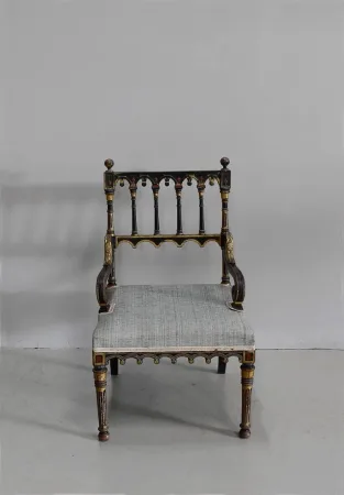 Petit fauteuil en Bois Noirci, époque Napoléon III – Milieu XIXe