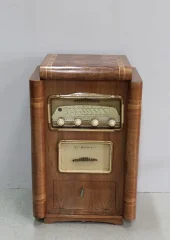 ART DECO PERIOD RADIOGRAM