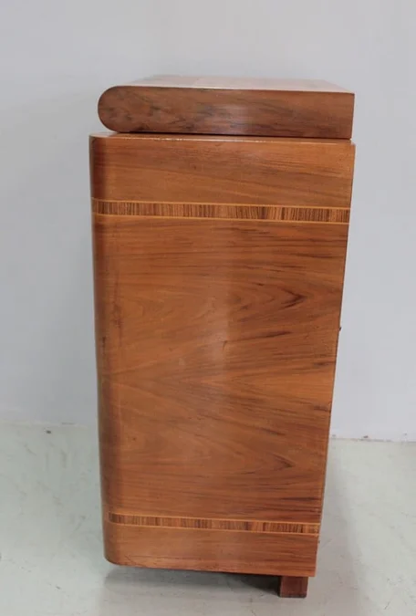 ART DECO PERIOD RADIOGRAM