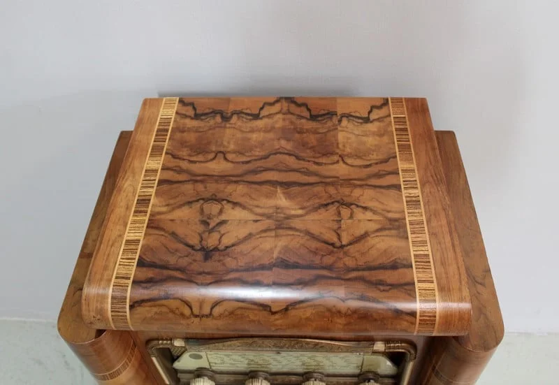 ART DECO PERIOD RADIOGRAM