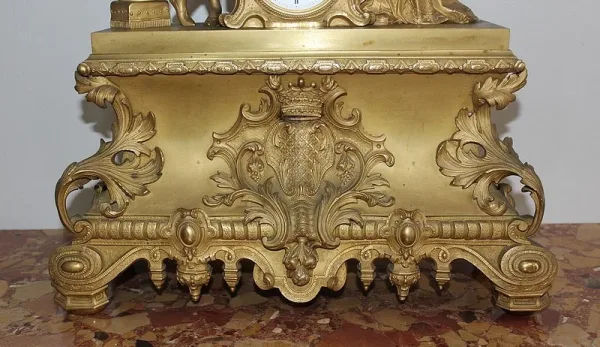 Pendule en Bronze et Laiton, style Renaissance – XIXe