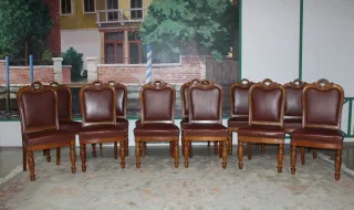 NINETEENTH CENTURY OAK CHAIRS