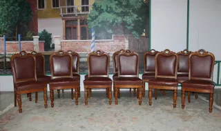 NEGENTIENDE EEUWSE EIKEN STOELEN