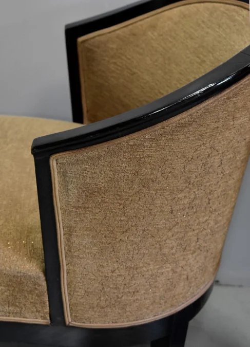SESSEL IM ART DECO-STIL
