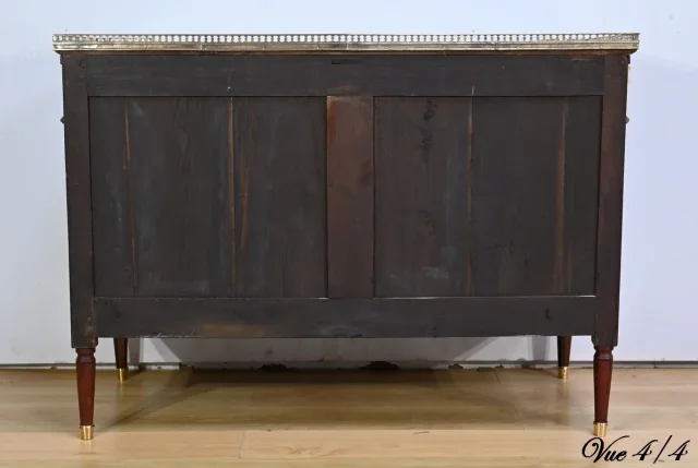 Commode en Acajou de Cuba, époque Louis XVI – 2ème Partie XVIIIe
