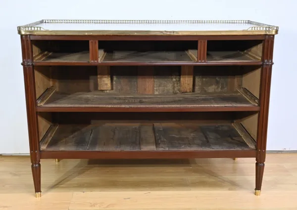 Commode en Acajou de Cuba, époque Louis XVI – 2ème Partie XVIIIe