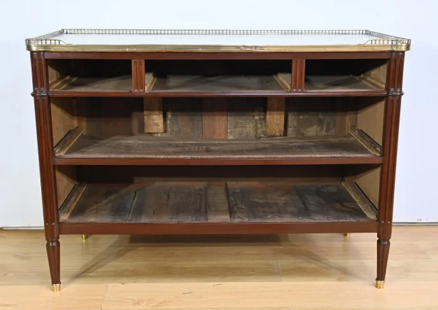 Commode en Acajou de Cuba, époque Louis XVI – 2ème Partie XVIIIe