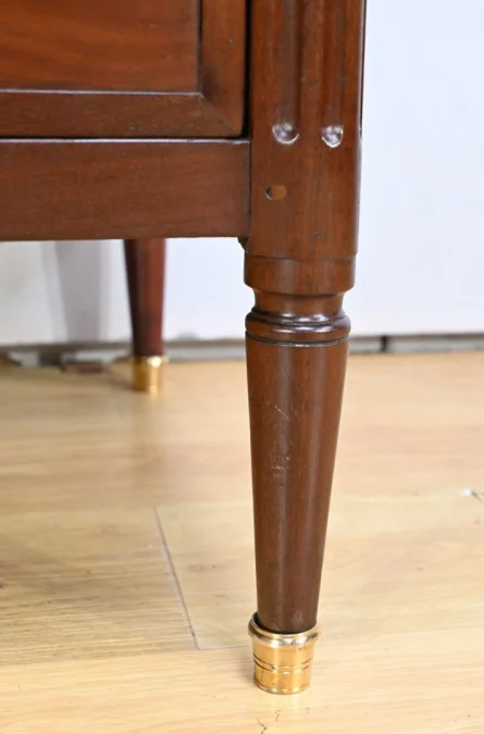 KOMMODE AUS LOUIS XVI-ZEITRAUM