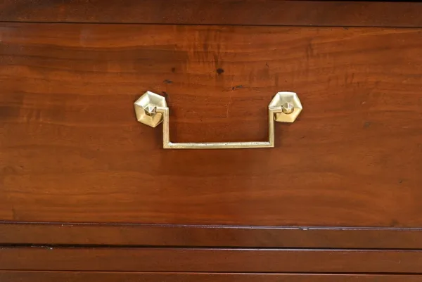 Commode en Acajou de Cuba, époque Louis XVI – 2ème Partie XVIIIe