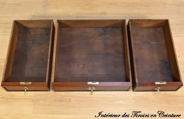Commode en Acajou de Cuba, époque Louis XVI – 2ème Partie XVIIIe