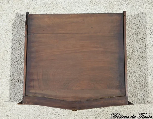 Table à Encas en Merisier Roux, style Louis XV – 1ère Partie XXe