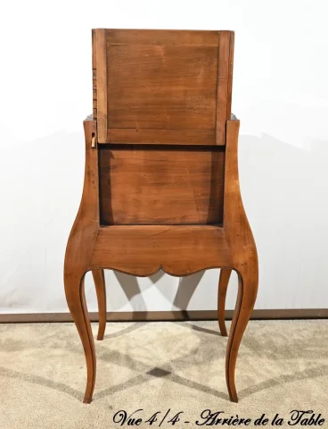 Table à Encas en Merisier Roux, style Louis XV – 1ère Partie XXe