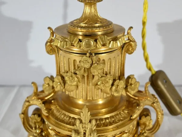 NAPOLEON III PERIOD LAMP