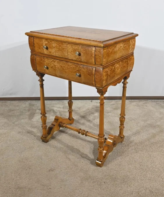 CHIFFONNIERE TABLE