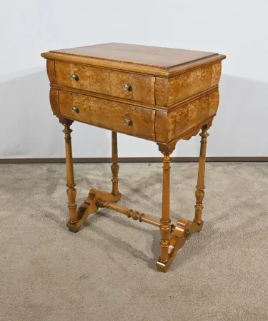 Rare Petite Table Chiffonnière en moucheté d’Amboine et Merisier, époque Louis Philippe – 1re partie XIXe