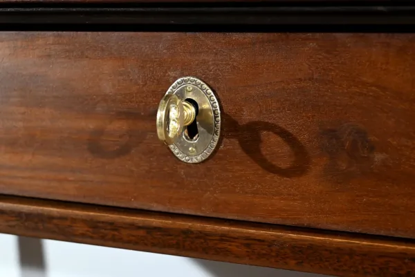Console en Acajou, époque Louis XVI – XVIIIe