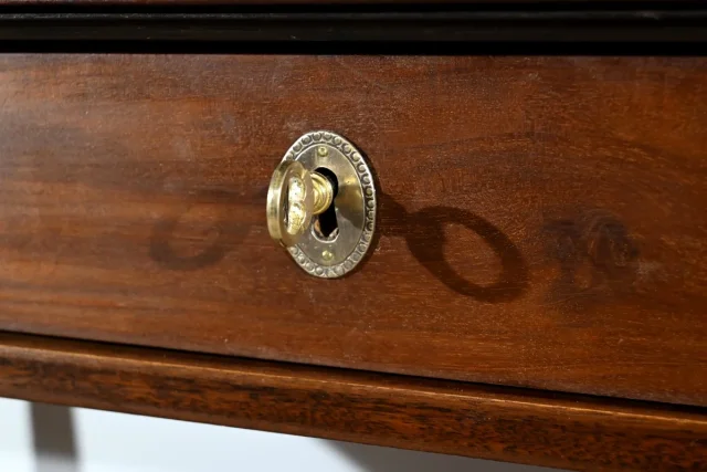 Console en Acajou, époque Louis XVI – XVIIIe