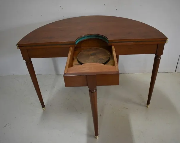 Table à jeu Demi-Lune dite Bouillotte Louis XVI en Acajou XVIIIe