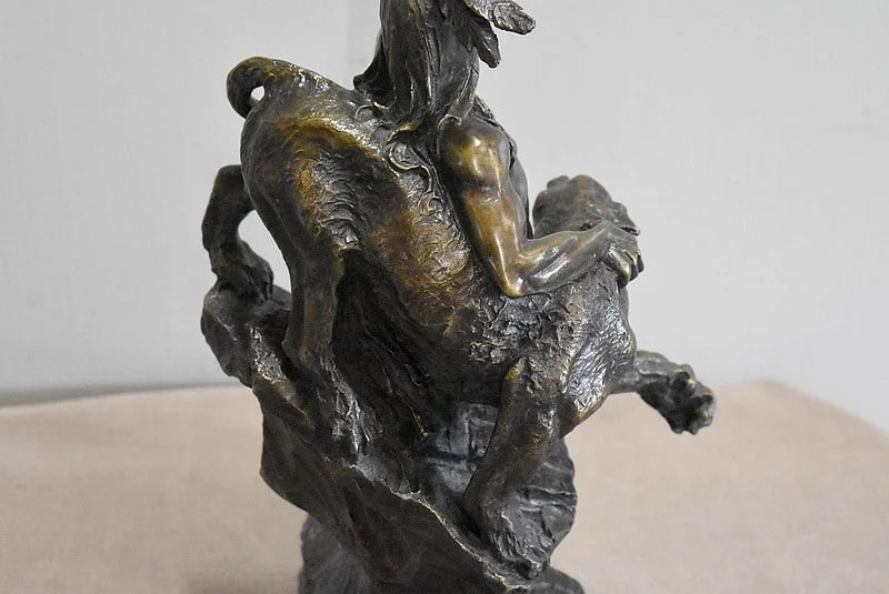 BRONZEN BEELDJE