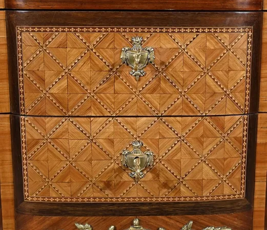 Commode en Bois de Rose et Amarante, style Transition Louis XV / Louis XVI – Fin XIXe