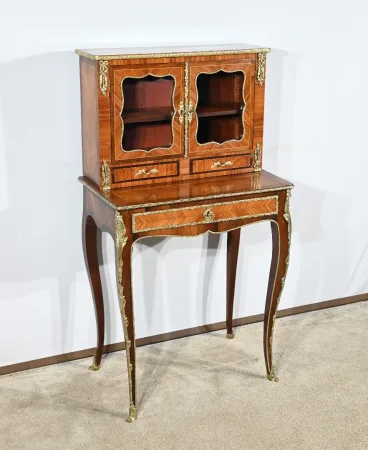Petit Bonheur du Jour en Bois de Rose, style Louis XV – Milieu XIXe