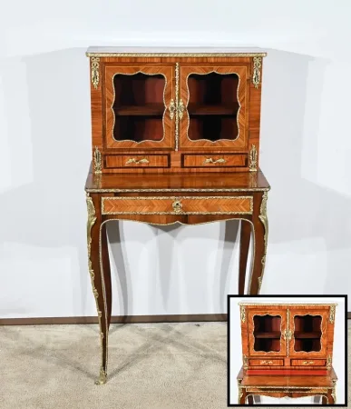 Petit Bonheur du Jour en Bois de Rose, style Louis XV – Milieu XIXe