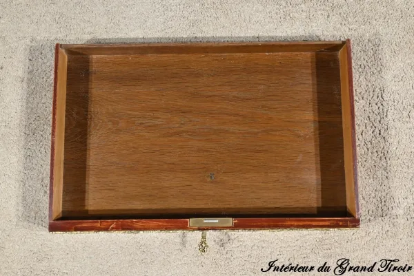 Petit Bonheur du Jour en Bois de Rose, style Louis XV – Milieu XIXe