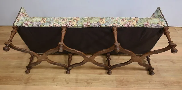 Importante Banquette de Propriété à Tissu fleuri, époque Louis XIV – Début XVIIIe