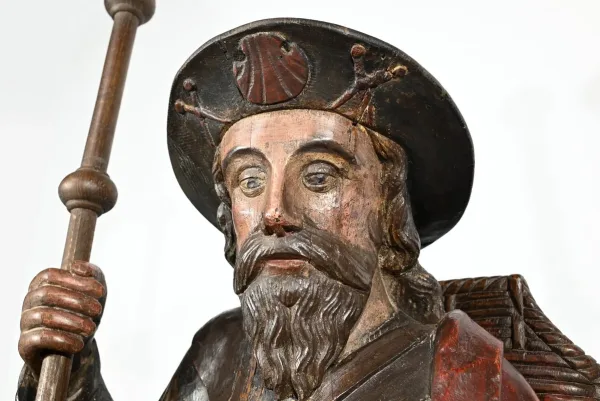 Importante Sculpture de Saint Jacques en Chêne Polychromé – XVIIIe