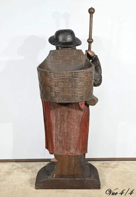 EIKEN STANDBEELD VAN SINT-JAMES